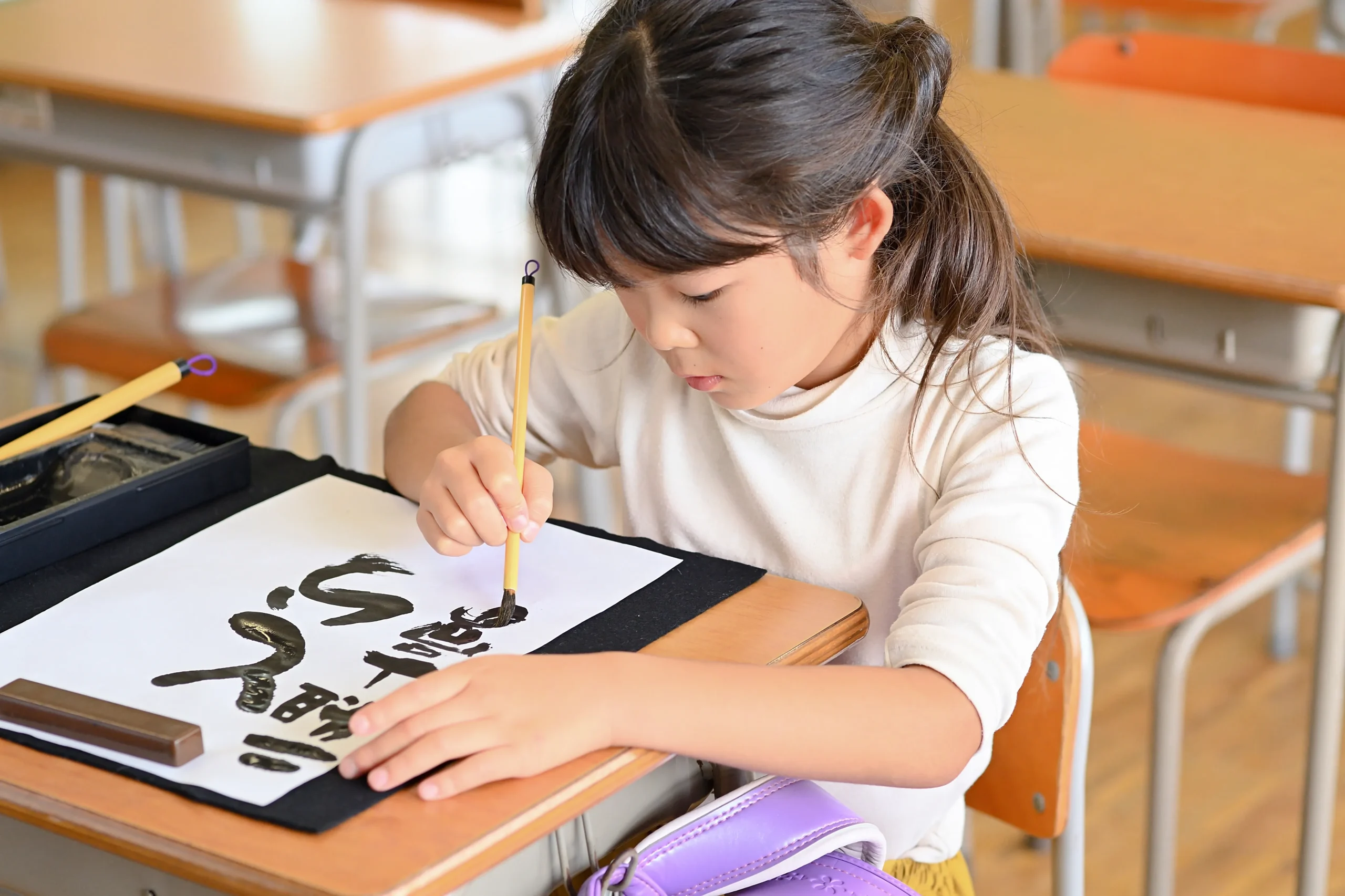 品川区、区立小中学校の学用品を所得制限なく完全無償化へ